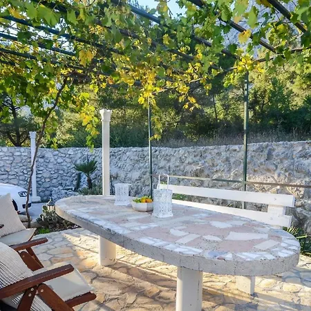 Ferienwohnung Fuer 2 Personen Ca 58 Qm In Orebic, Dalmatien Sueddalmatien شقة